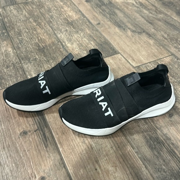Ariat Slip on Tennis shoes - Picture 1 of 2